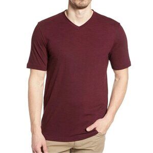 Travis Mathew NWT Mens T-Shirt 2XL XXL‎ Trumbull Micro Stripe V-Neck Burgundy